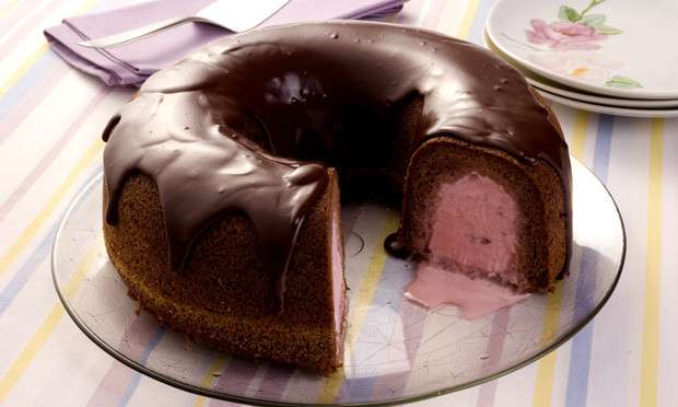 Receita de Bolo de chocolate com sorvete