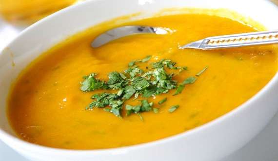 Receita de Caldo de Frango com Mandioca Saboroso