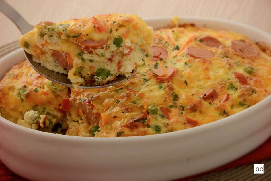 Receita de Omelete assada com salsicha e legumes