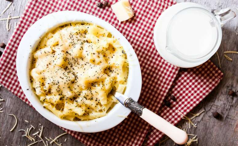 Receita de Salada de Macarrão de Queijo e Presunto