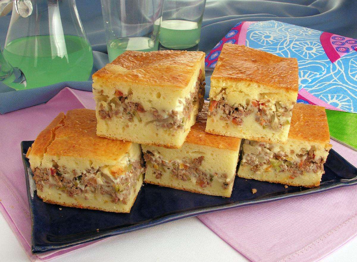 Receita de Torta de liquidificador com carne moída Feito em Casa