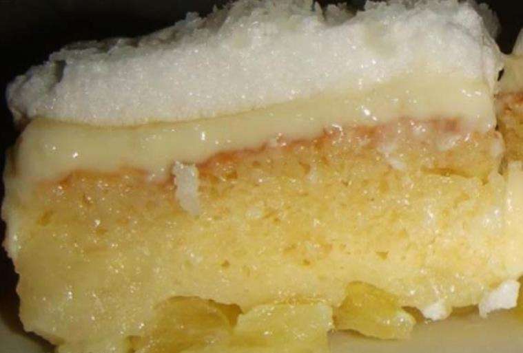Receita de Bolo Cremoso de Abacaxi
