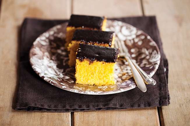 Receita de Bolo de cenoura com cobertura de chocolate Rápido