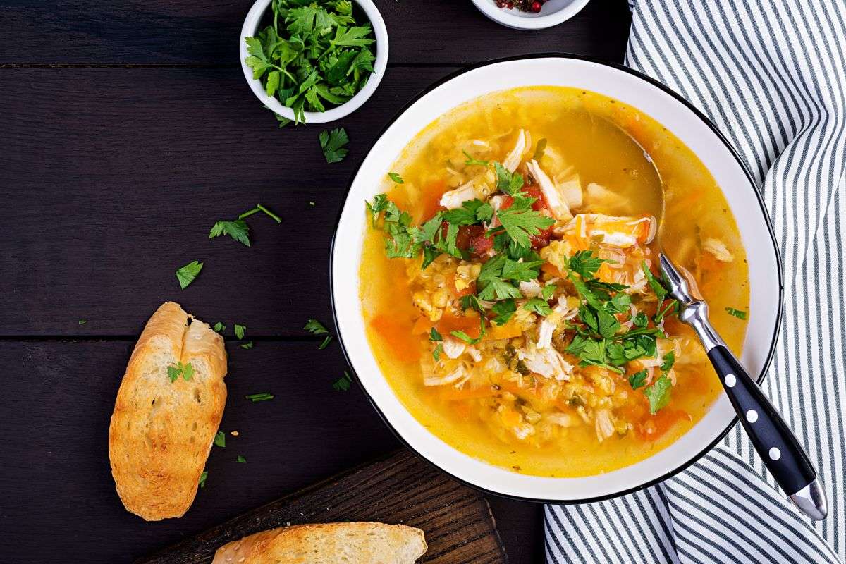 Receita de Canja de Galinha com Legumes Fácil