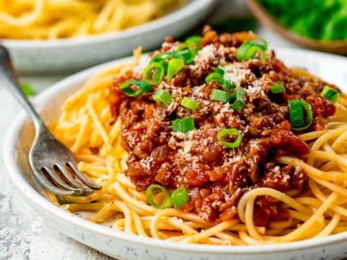 Esparguete à Bolonhesa | 20 Receitas de Esparguete italianas que são uma verdadeira delícia para o almoço ou Jantar Receita de Esparguete à bolonhesa