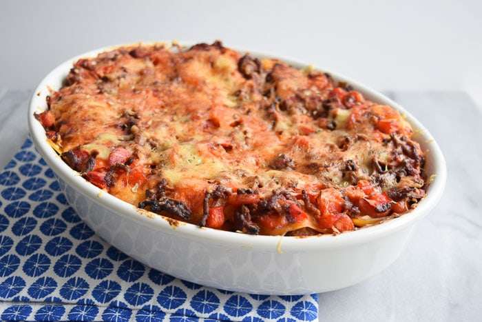Receita de Lasanha ao molho bolonhesa e molho branco