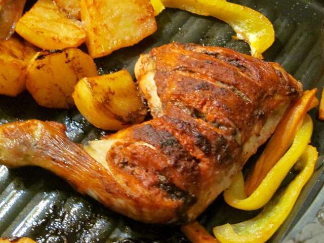 Receita de Coxa de frango assada com batatas Rápidas