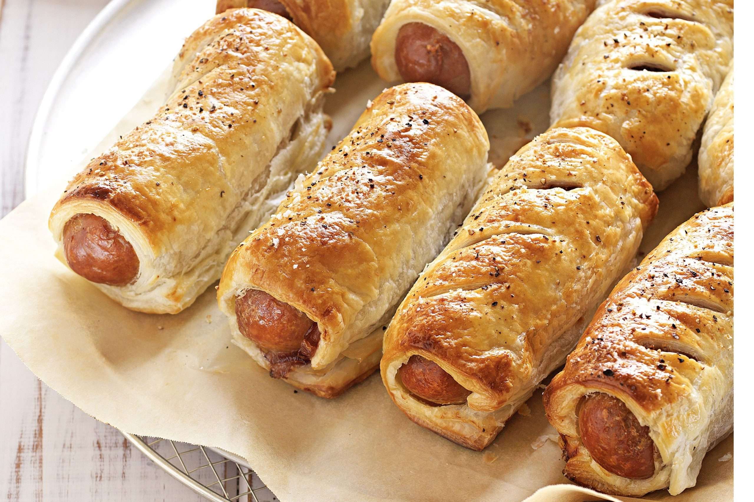 Receita de Enroladinho de salsicha Fácil