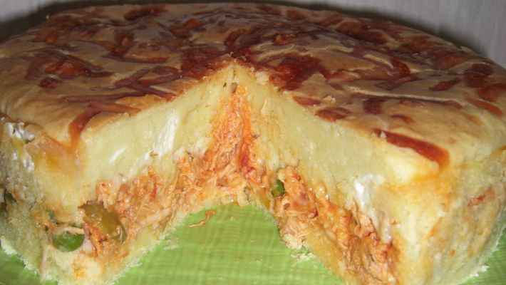 Receita de Torta de frango com catupiry Tudo Gostoso