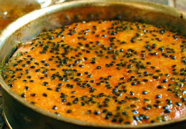 Receita de Bolo Gostoso de Maracujá bem Cremoso