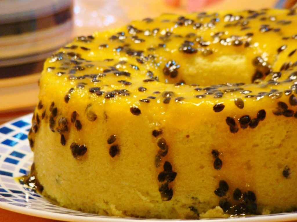 Receita de Bolo de maracujá com cobertura