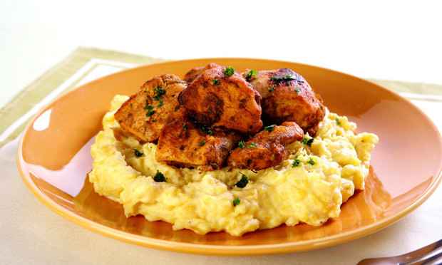 Receita de Purê de Banana da Terra com Frango Dourado