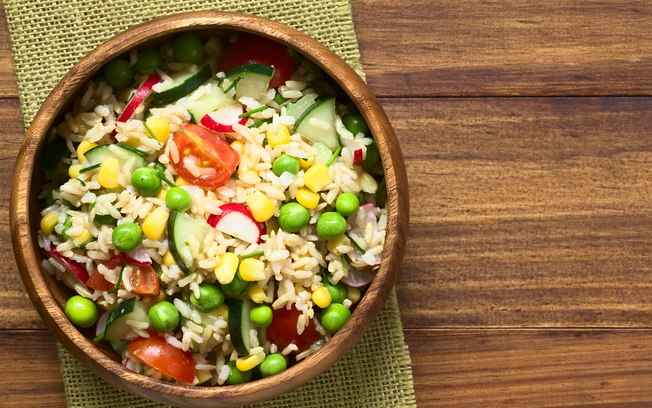 Jantar rápido e saudável | 20 sugestões de Receitas de comida para você se surpreender na cozinha e fazer um Jantar rápido, bem gostoso e saudável Jantar rápido e saudável de Sala de Arroz integral com Frutas Secas