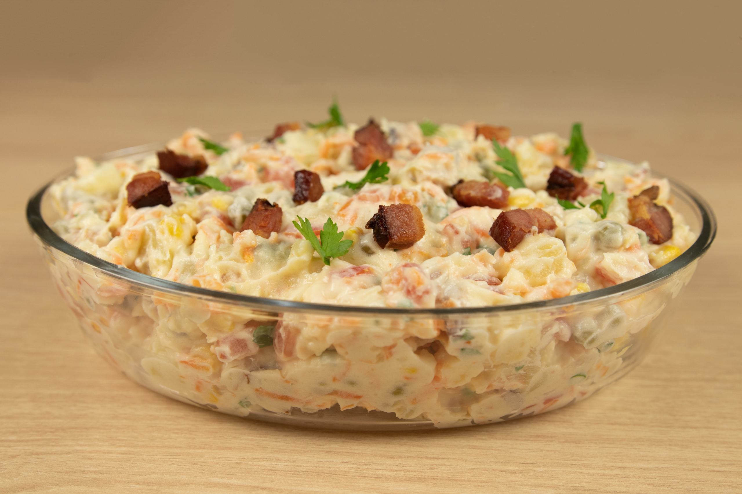 Jantar rápido e saudável de Salada de Bacon com Batata