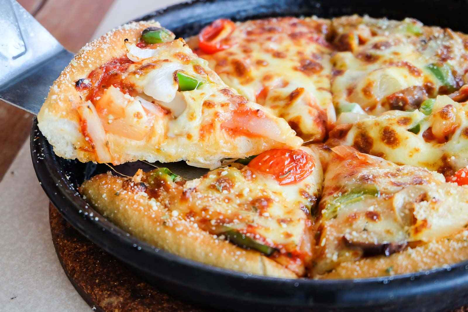 Receita de Pizza de Frigideira de Mussarela 