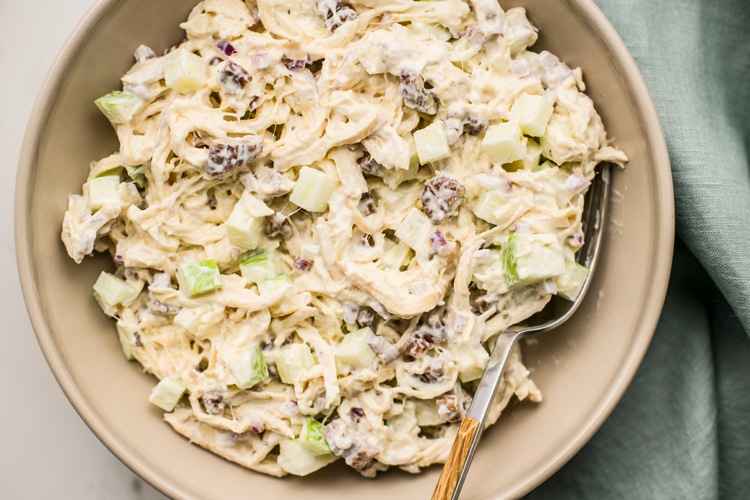 Receita de Salada de Frango com Iogurte 