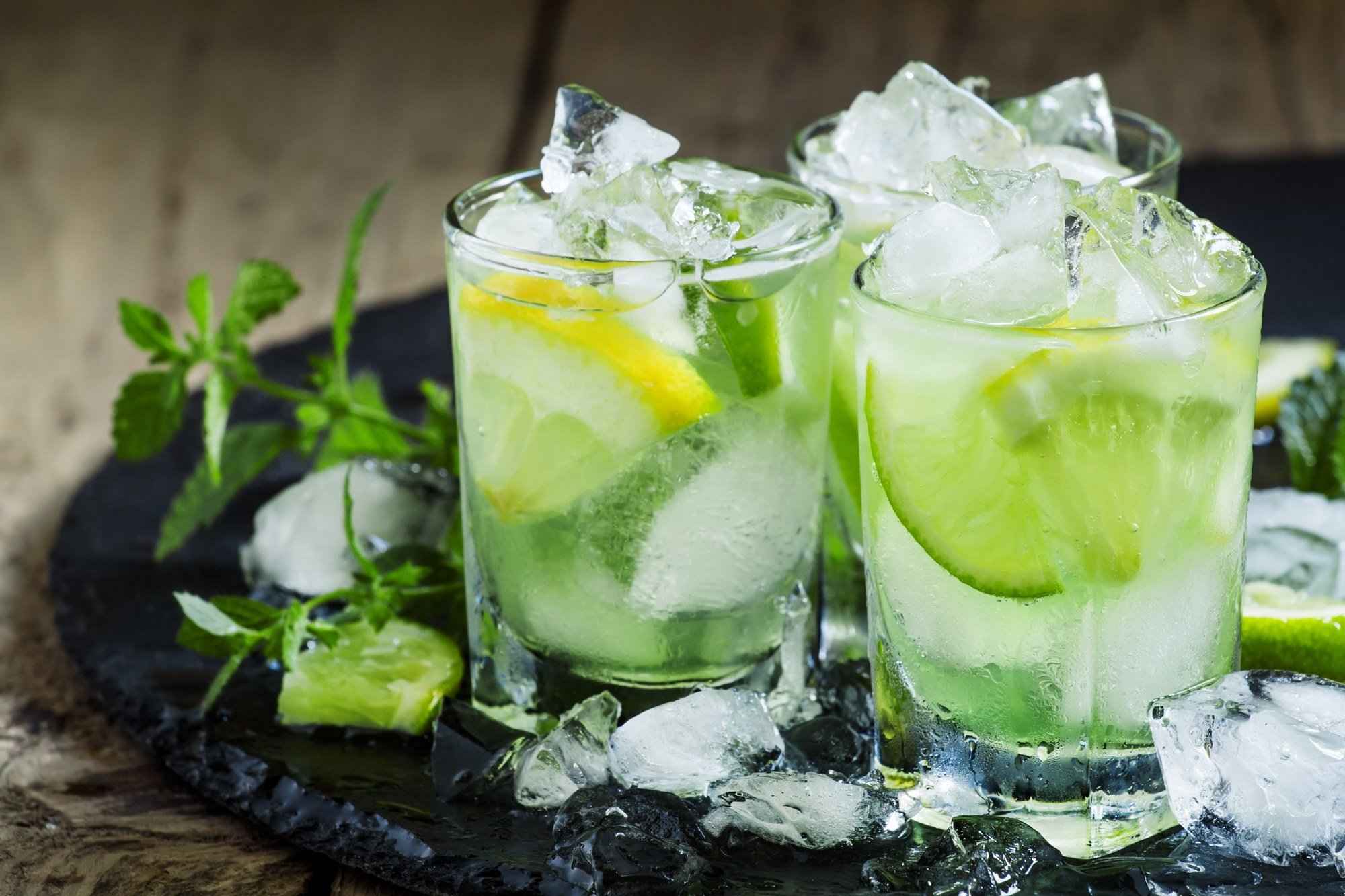 Como fazer Caipirinha de Limão com Hortelã e Gengibre