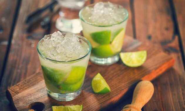 Como fazer caipirinha
