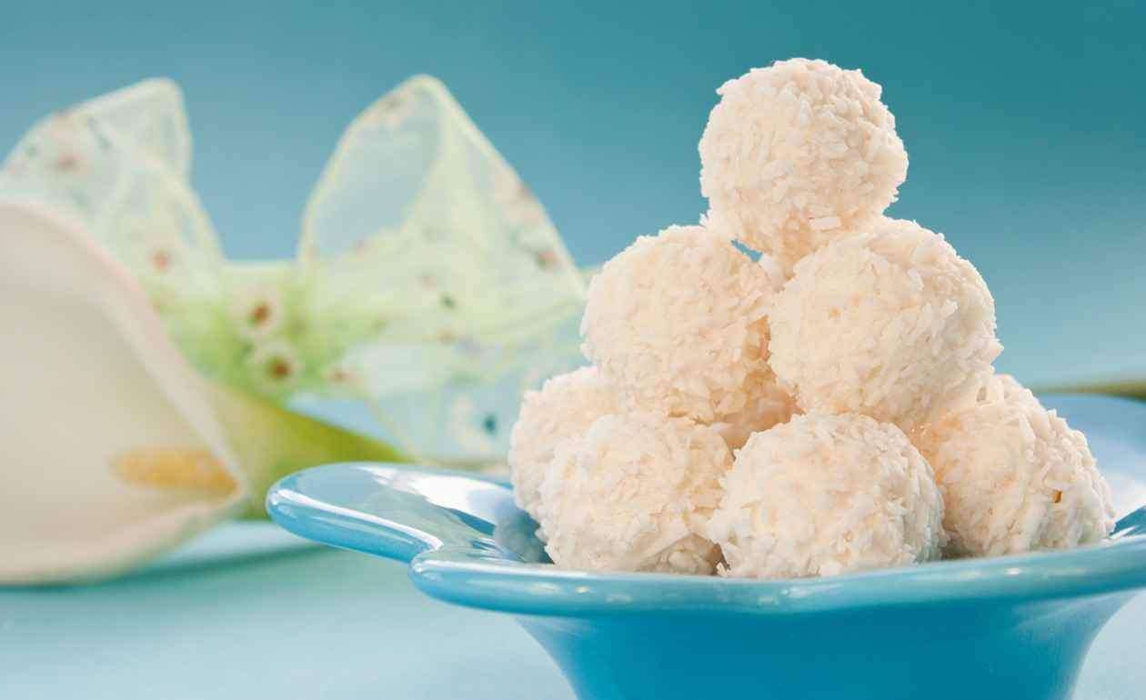 Receita de Doces fáceis de fazer de Beijinho de Microondas