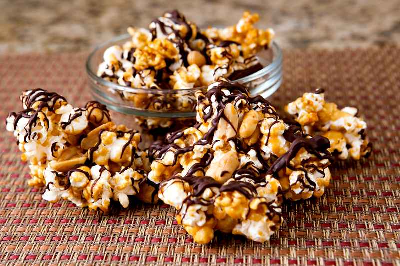 Receita de Pipoca de chocolate Tudo Gostoso